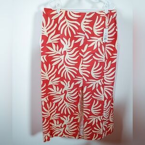 a new day Red and Cream Leaf Print Sarong